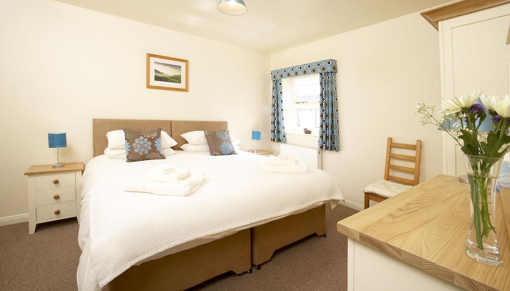 Double or Twin Room with Bathroom